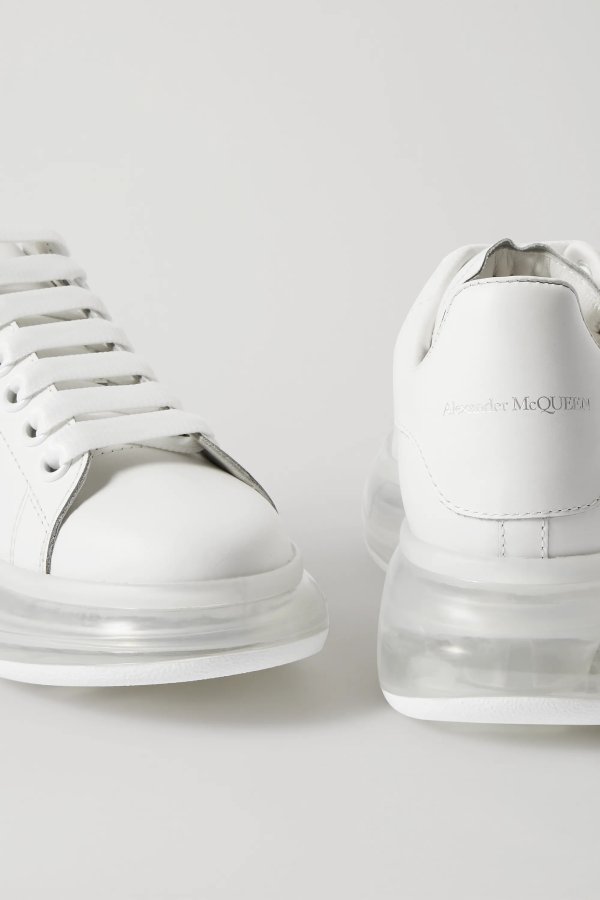 新款透明底小白鞋