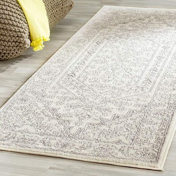 Adirondack Collection ADR108B Ivory and Silver Oriental Vintage Medallion Area Rug (2'6" x 4')