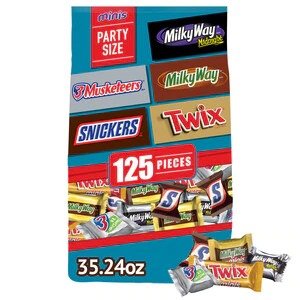 SNICKERS, TWIX, MILKY WAY & 3 MUSKETEERS Variety Pack Milk & Dark Chocolate Candy Bars, 35.24 OZ