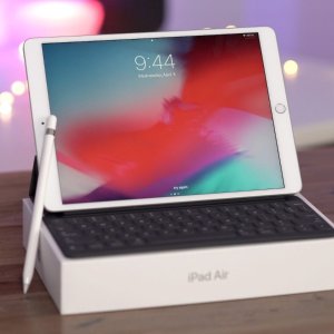 Apple - iPad Air (Latest Model) with Wi-Fi + Cellular - 64GB