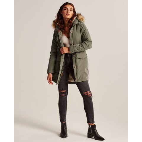 Abercrombie & Fitch woman’s Sherpa lined coat green size small