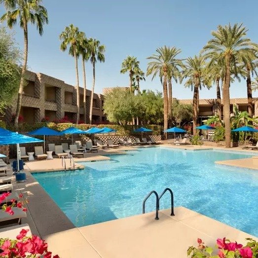 Stay at 4-Star DoubleTree Resort by Hilton Hotel Paradise Valley in Scottsdale