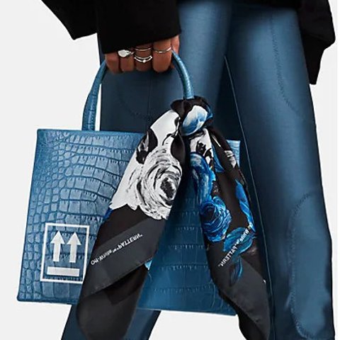 Small Leather Box Bag & Scarf 托特包
