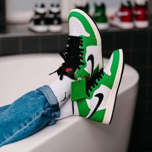 Nike官网 Air Jordan 1 "Lucky Green"即将开售