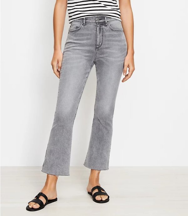 Curvy Fresh Cut High Rise Kick Crop Jeans in Light Vapor Grey | LOFT