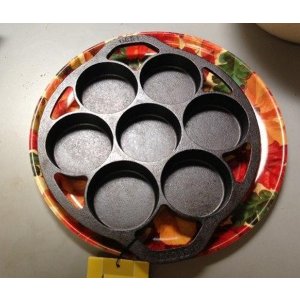 Lodge Pre-Seasoned Drop Biscuit Pan