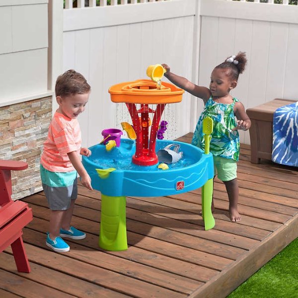 Step 2 Seaside Showers Water Table with Accessories