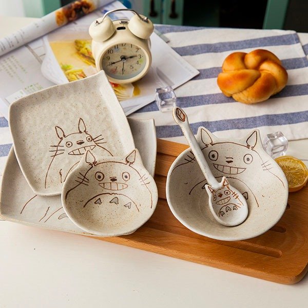 Totoro Dinnerware Set from Apollo Box