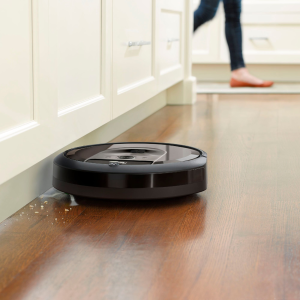 iRobot Roomba i7+ (7550) Wi-Fi Connected Self-Emptying Robot Vacuum