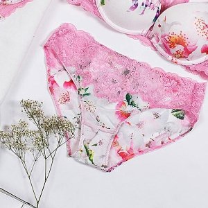 Select Lace Panties Sale @ Eve's Temptation