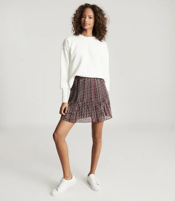 Alani Black Geo Printed Mini Skirt – REISS