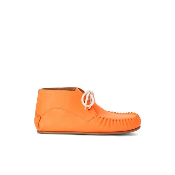Soft lace up shoe in calfskin Neon Orange - LOEWE
