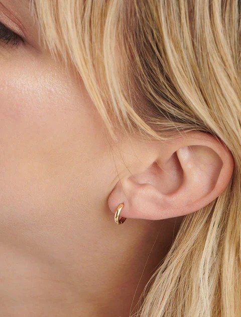 gold hoop huggie earrings