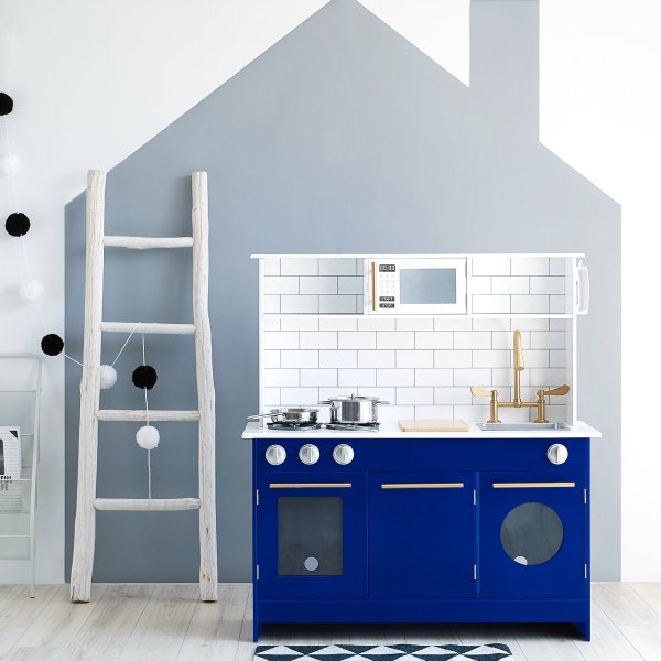 - Little Chef Berlin Modern Play Kitchen - White / Blue