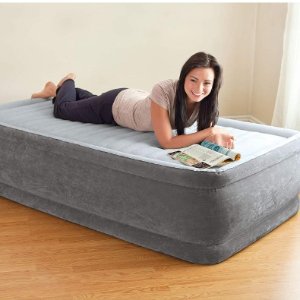 Intex Comfort Plush Elevated Dura-Beam Airbed with Internal Electric Pump @ Amazon