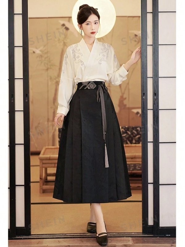New Spring Chinese Style Hanfu With Improved Design, Jacquard Woven Silk Skirt With Beautiful Horse Face Embroidery | SHEIN USA