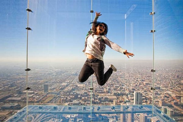 skydeck-gallery-ledgejump.jpg