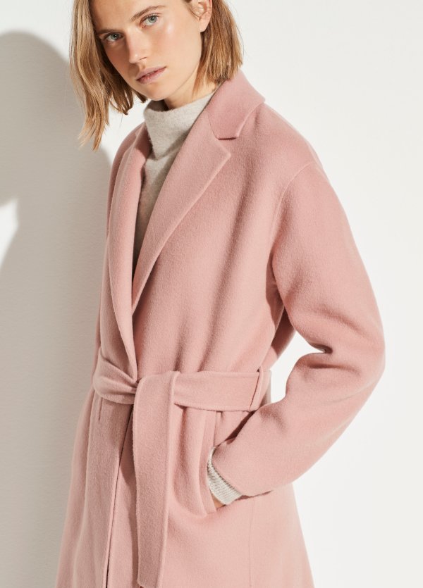 粉色羊毛大衣