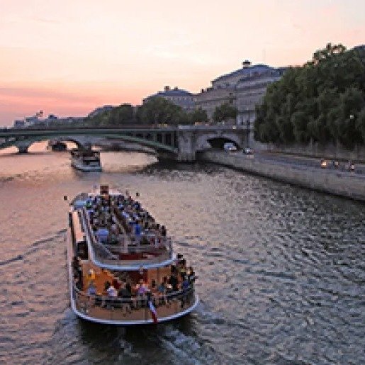 巴黎 随上下巴士+水上游船套票 1天
