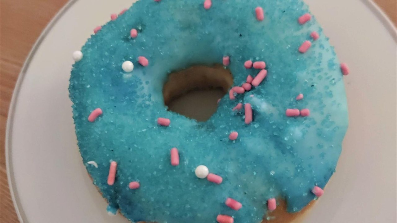 湾区探店 - Rainbow Donuts