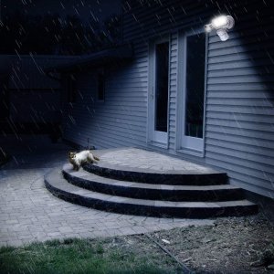 $25.59 Amazon.com: SANSI LED Security Lights, 18W安保灯