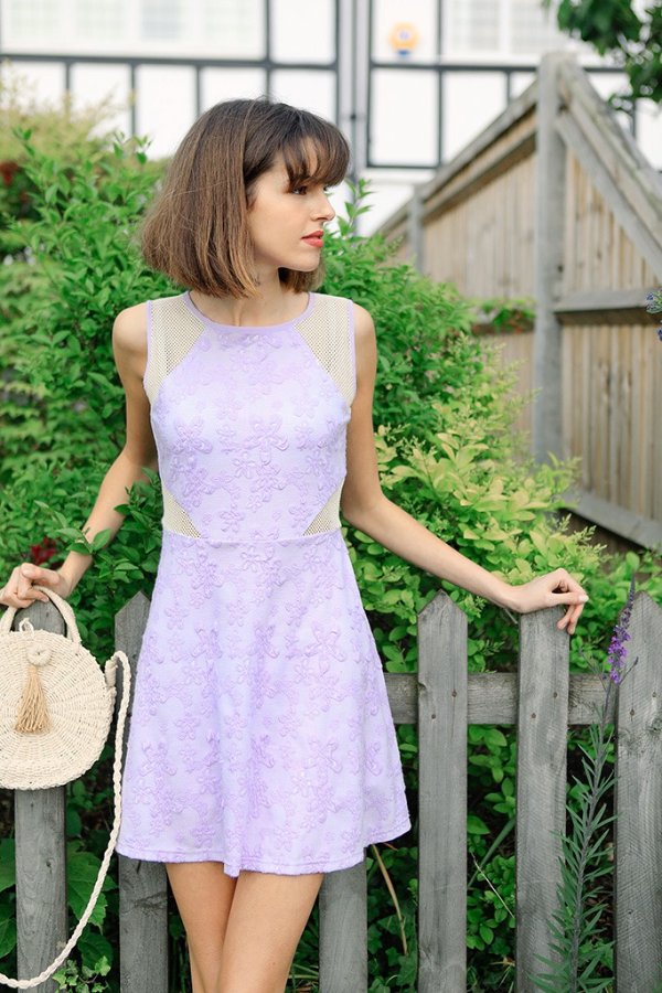 温柔薰衣草紫连衣裙