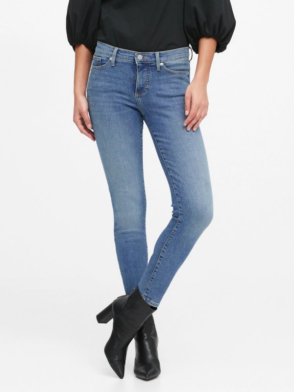 Mid-Rise Skinny Ankle Jean
