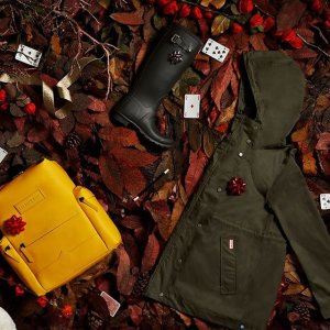 Selected Footwear, Outerwear and Accessories Sale @Hunter