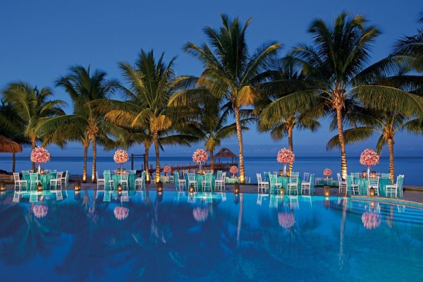 SEACZ_GalaDinner_PoolBeach_1 (1).jpg