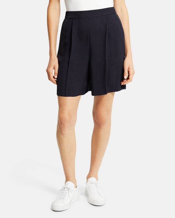 Washed Twill Pleated Pull-On Short | Theory Outlet