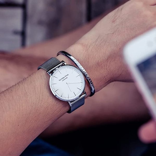 Unisex Minimalist Wristwatch
