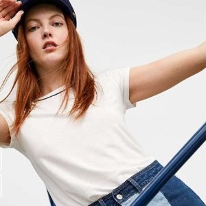 BUY AN ONLINE-ONLY STYLE@ American Eagle