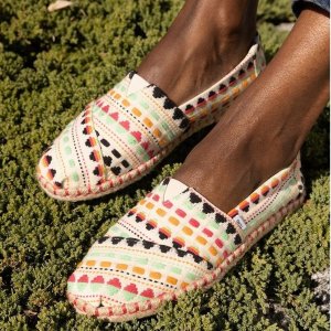 TOMS Friends & Family  Summer to Fall Styles