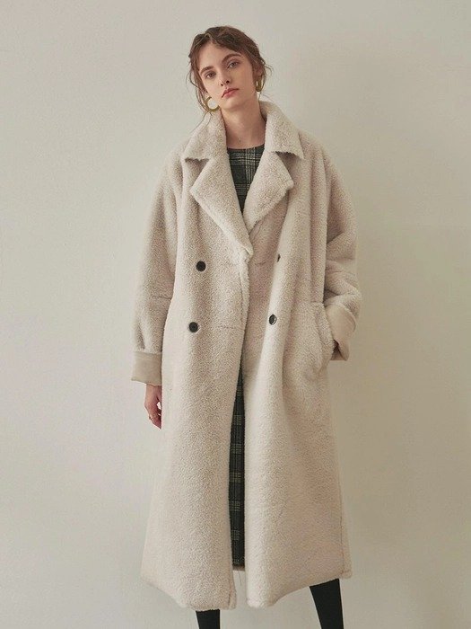Double Faced Long Shearling Coat Ivory