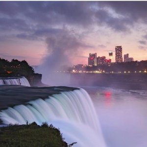 Stay with Couples or Family Package at Ramada by Wyndham Niagara Falls by the River in Ontario.Kids Stay Free