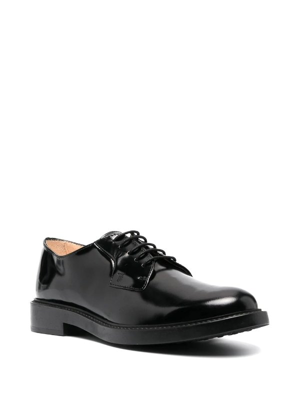 patent finish lace-up shoes