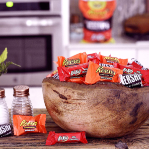 Hershey's, Kit Kat, & Reese's Bulk Halloween Chocolate Candy Variety Pack, 5 Pound