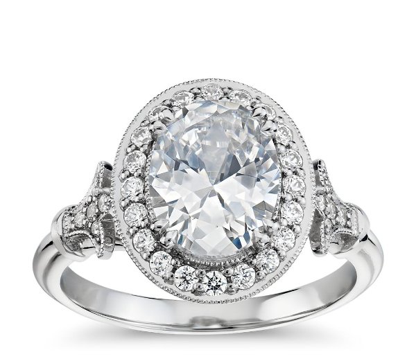 Studio Oval Vintage Fleur de Lis Halo Engagement Ring in Platinum (1/6 ct. tw.)