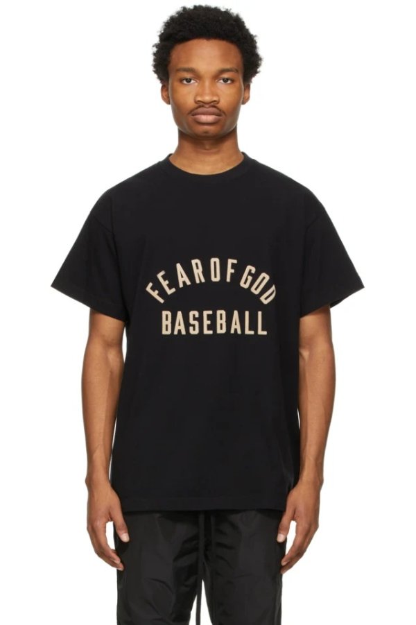 黑色“棒球” T 恤