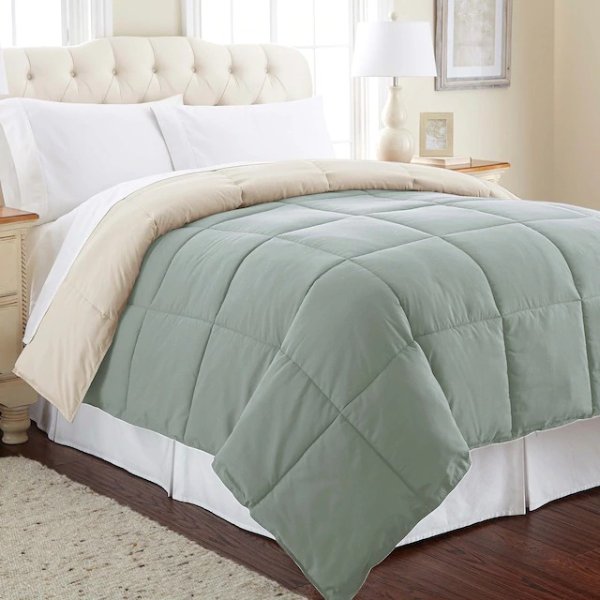 Solid Down-Alternative Reversible Comforter
