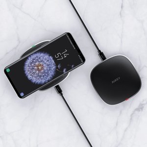 AUKEY Qi Wireless Charger