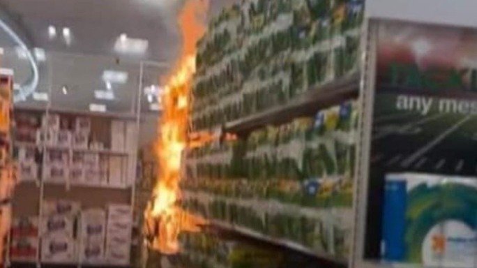 一夜之间，湾区大型超市遭恶意纵火！华人买菜别扑空！