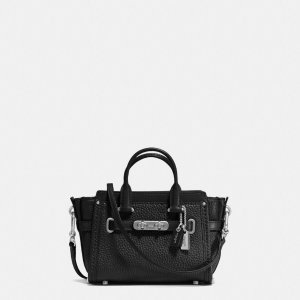 COACH: Swagger 15 In Pebble Leather
