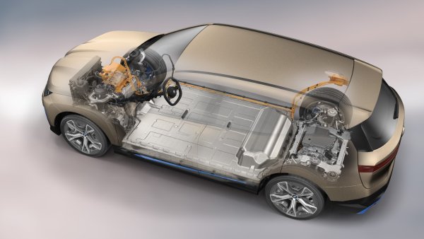 P90407670_lowRes_bmw-gen5-powertrain-.jpg