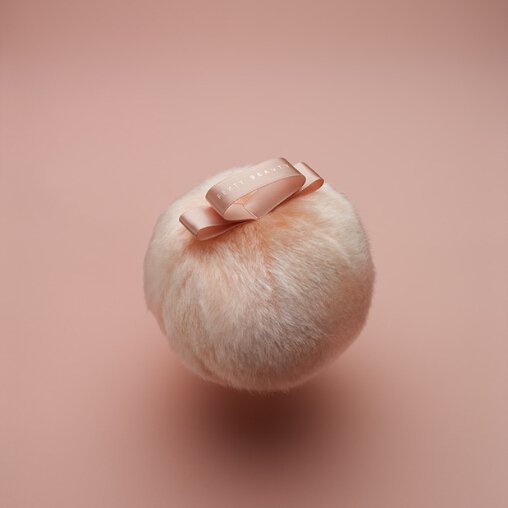 粉色球球：从面部到身体都能用的粉色高光+可爱上妆球球