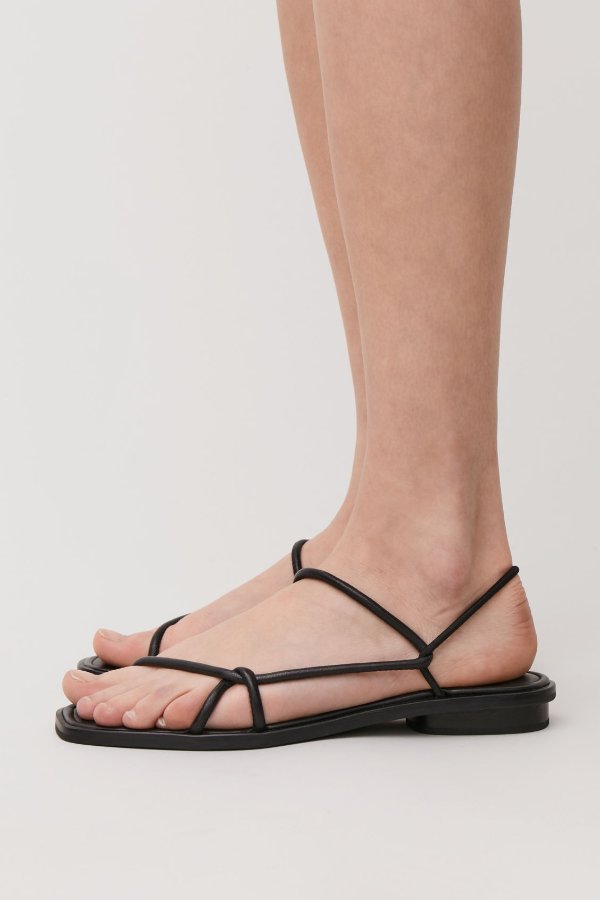 STRAPPY FLAT SANDALS