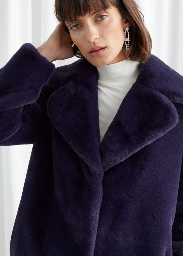 蓝紫色毛毛外套