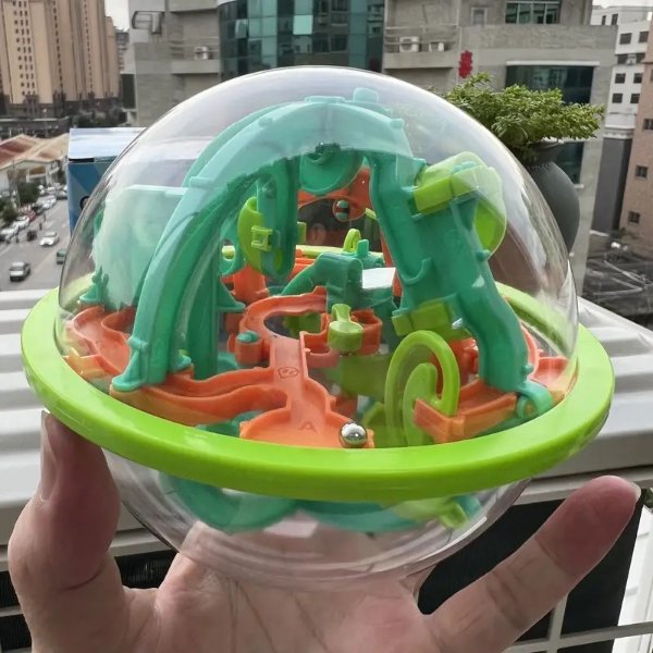 3D 滚珠迷宫玩具