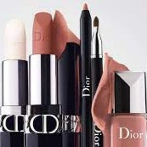 Dior 彩妆护肤热卖 收漆光口红、睡莲洁面、变色腮红