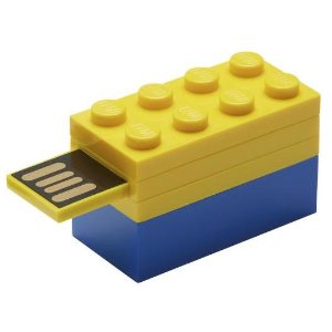 PNY - LEGO 16GB USB 2.0 Flash Drive - Colors Vary